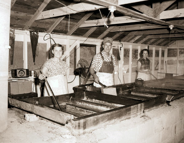 Henbest Sorgum Cooking 1955